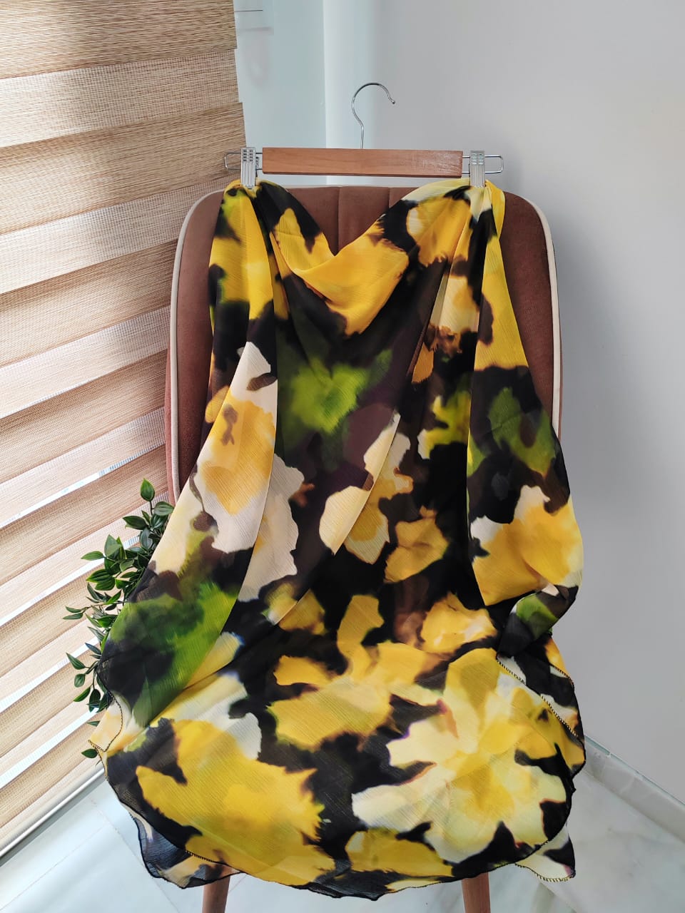 FOULARD AVEC MOTIF